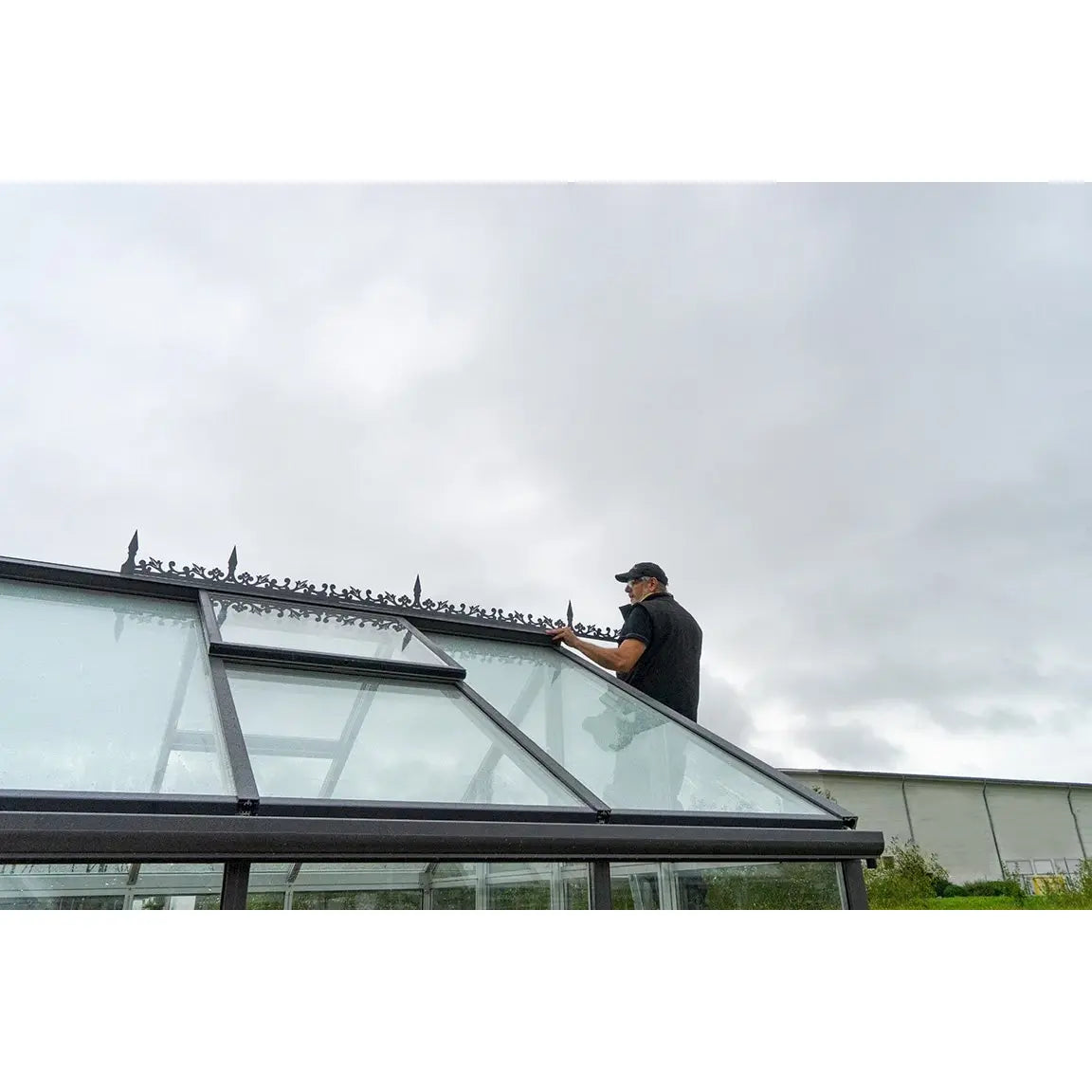 Hoklartherm | 11.5 ft wide 10.5 ft tall Livingten Double-Pane Insulated Glass Greenhouse Kit With 22mm ISO Safety Glass Glazing, three sizes