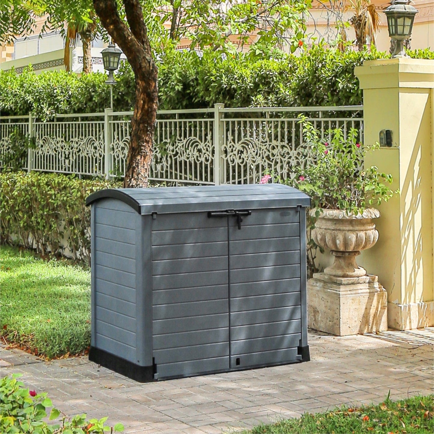 DuraMax | 4.5x2.8 ft Heavy Plastic StoreAway Multipurpose Horizontal Shed with Arc Lid - 1200L