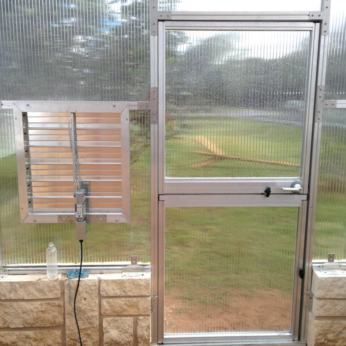 Hoklartherm | 14ft x 29ft 6in x 9ft 10in Riga XL9 Professional Greenhouse Kit With 16mm Triple-wall Polycarbonate Glazing