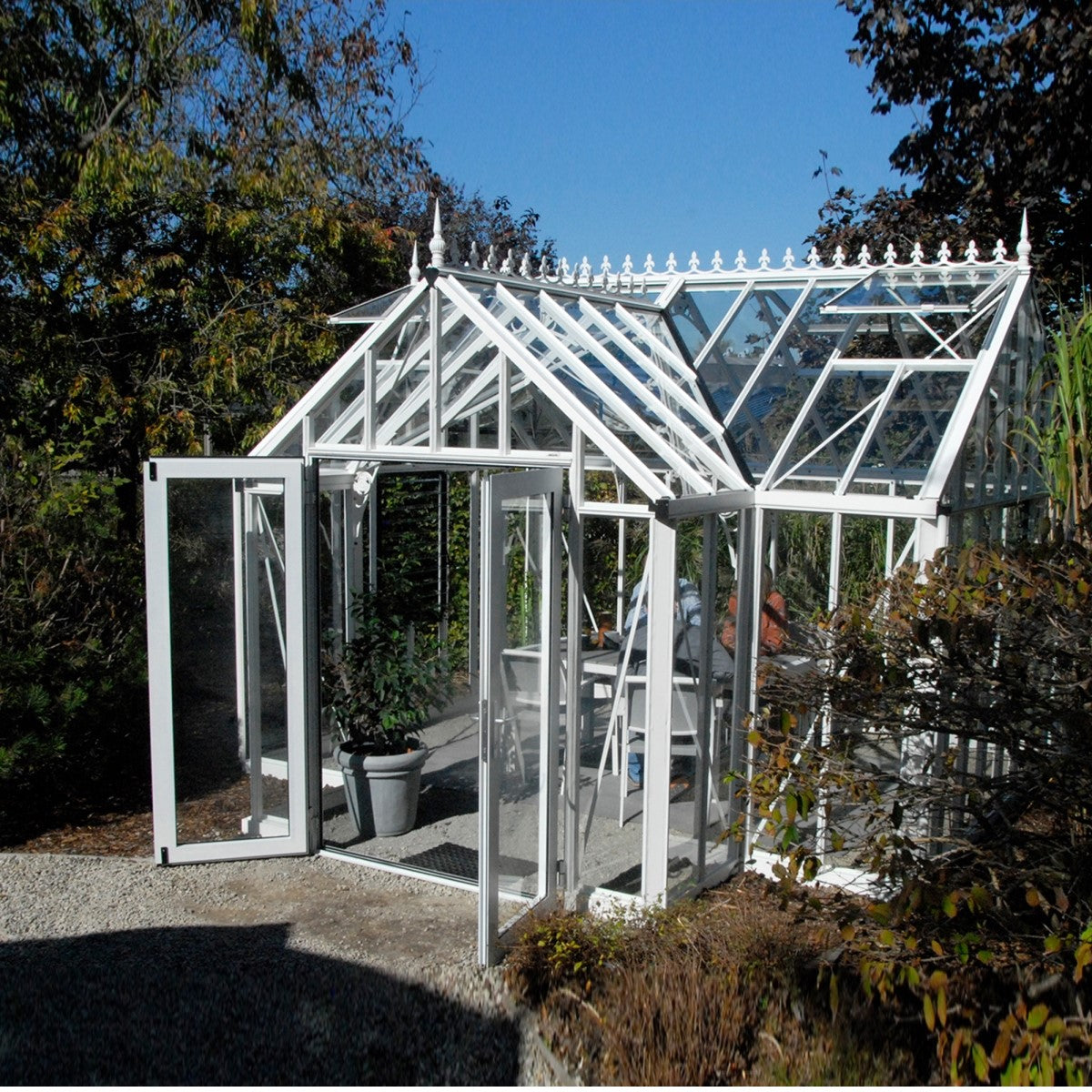 Janssens | 13x13x10 Ft Royal EOS T Glass Greenhouse Kit With 4mm Tempered Glass Glazing