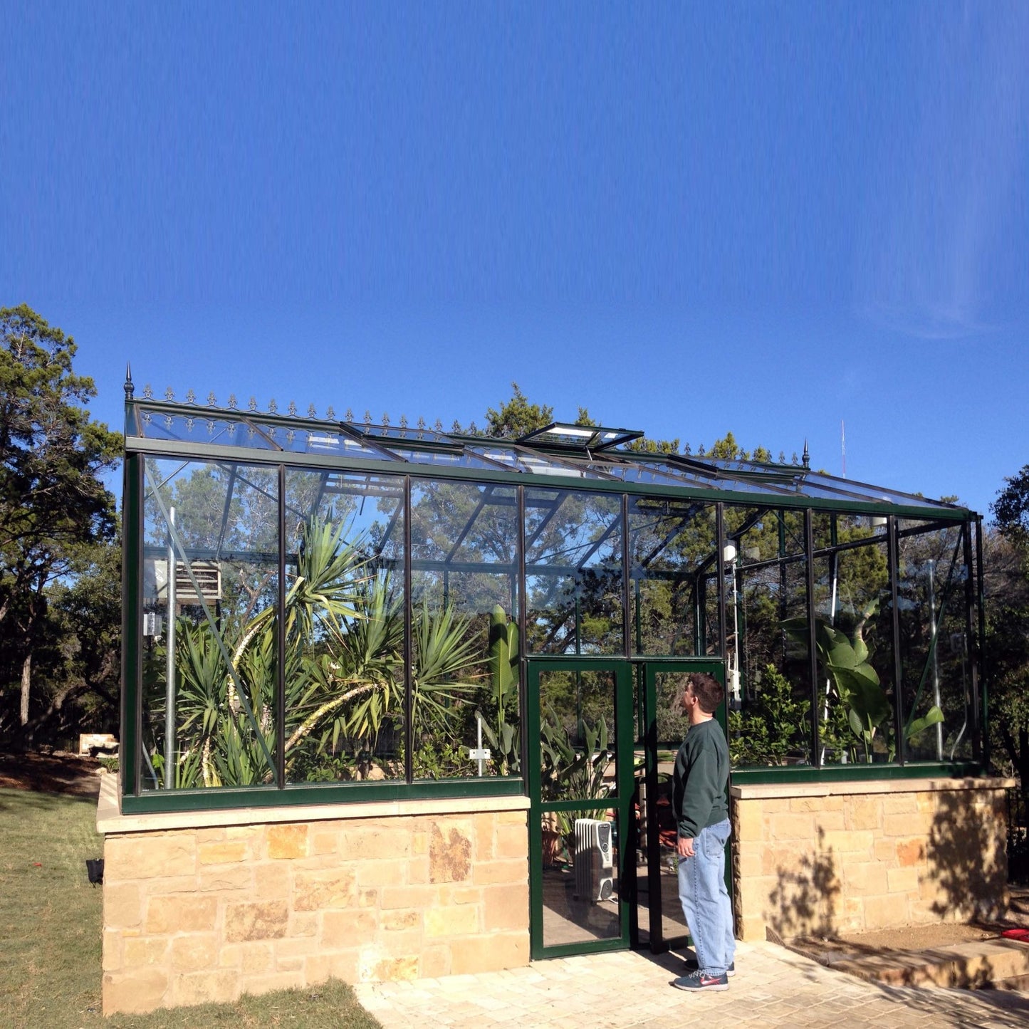 Janssens | 12.5x20x9 ft Royal Victorian VI 46 Large Glass Greenhouse Kit With 4mm Tempered Glass Glazing