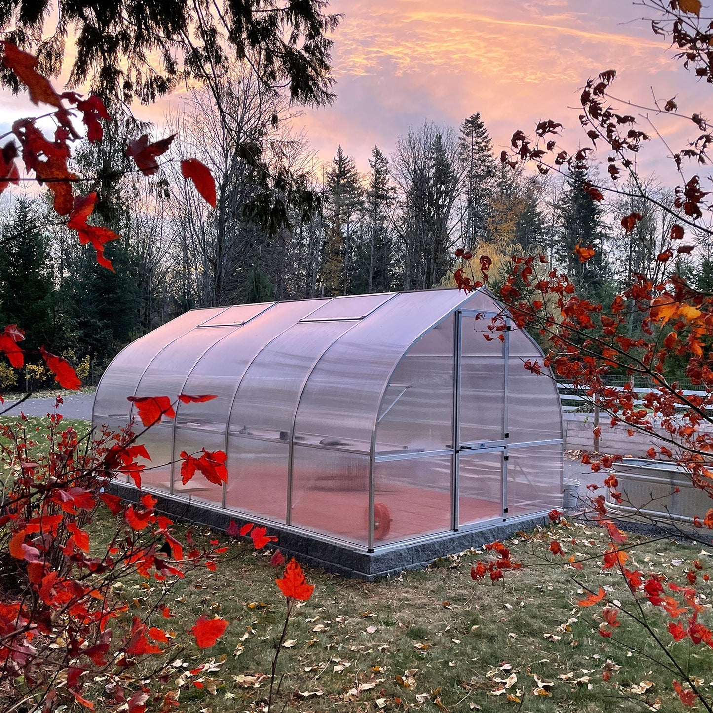 Hoklartherm | 9ft 8in x 17ft 6in x 7ft 7in Riga 5 Hobby Greenhouse Kit With 8mm Twin-wall Polycarbonate Glazing