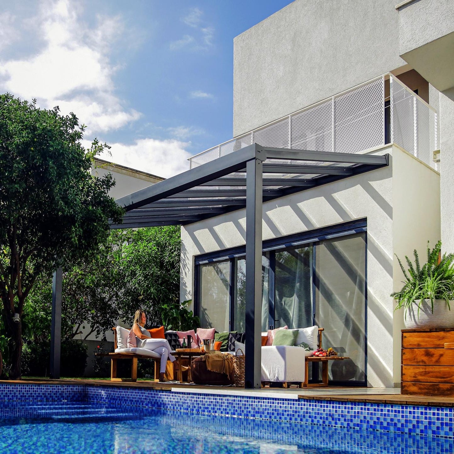 Palram - Canopia Patio Cover Palram - Canopia | Stockholm 11x17 ft Patio Cover - Gray/Clear HG9455