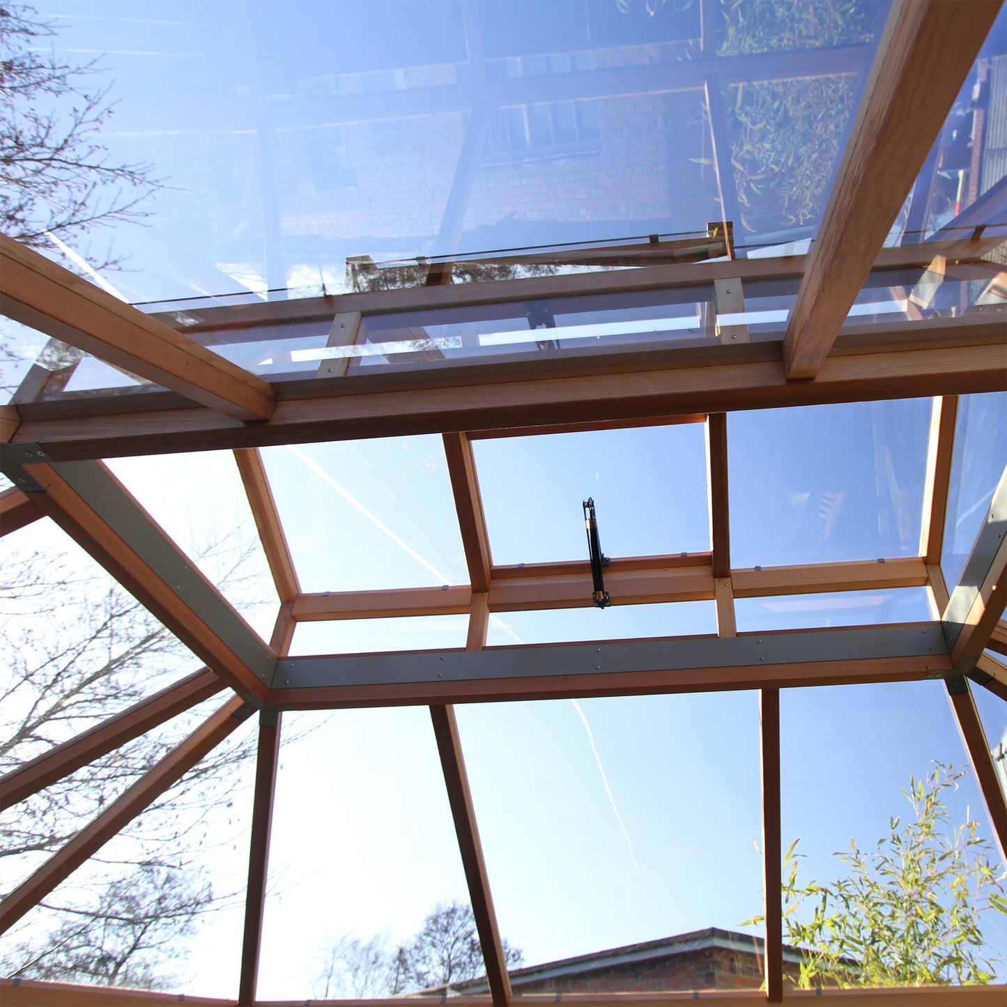 Alton | Octagonal Half Board Cedar Greenhouse With 3mm Tempered Glass Glazing