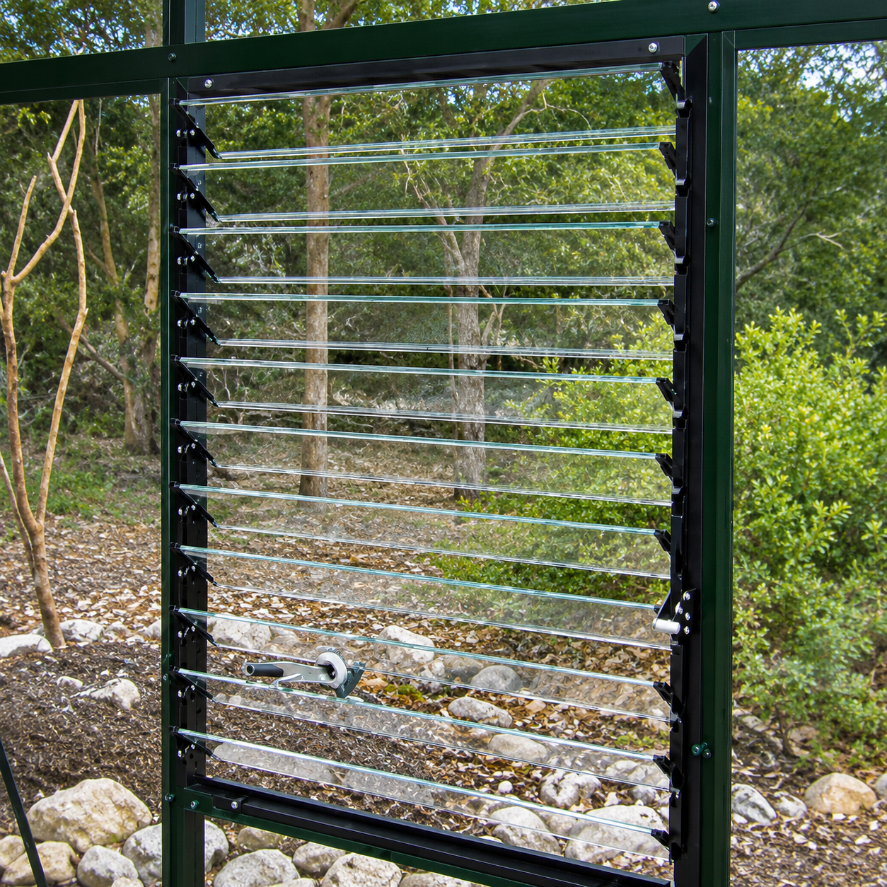 Janssens | Louvered Window