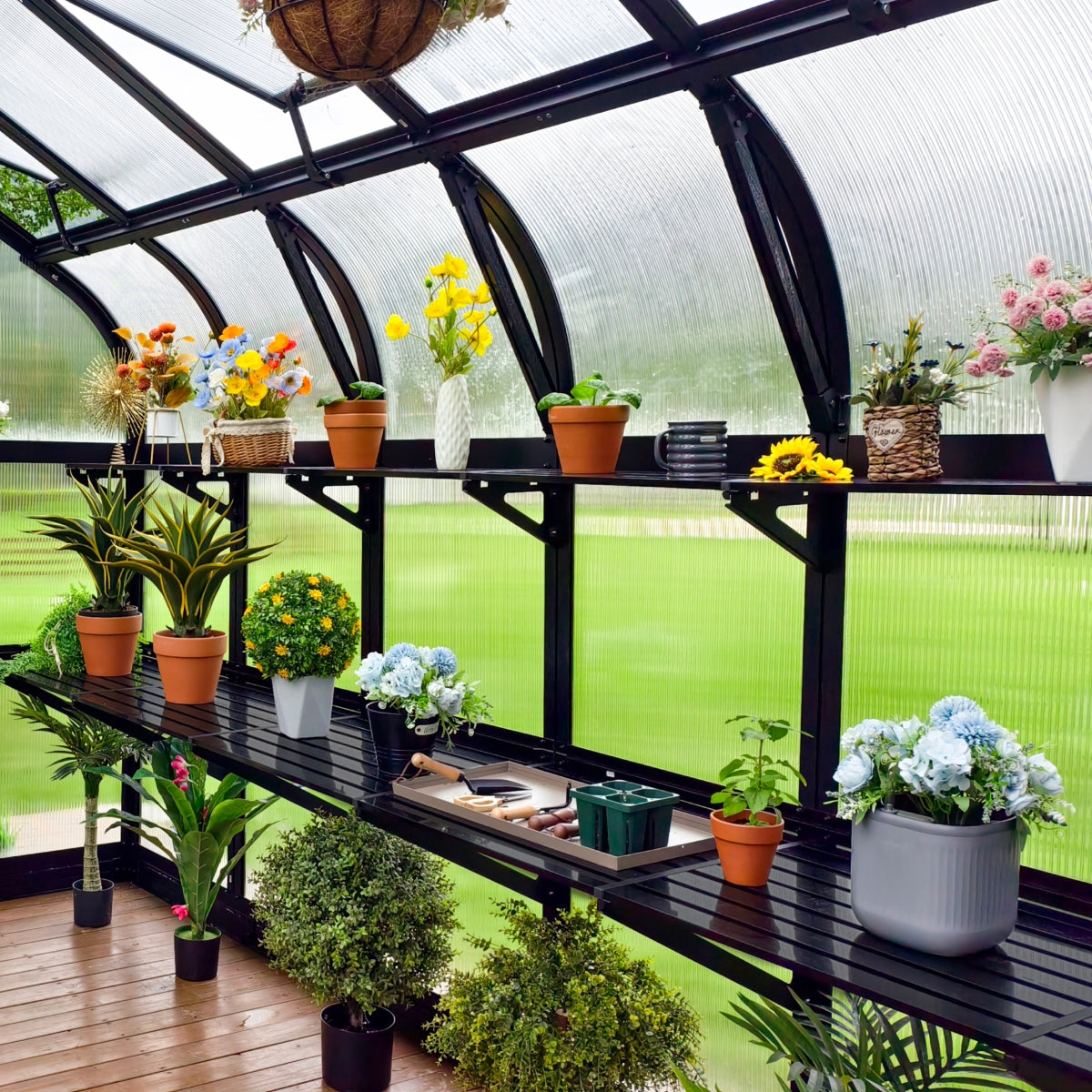 Vego | Fixed Bottom Shelf for Greenhouse